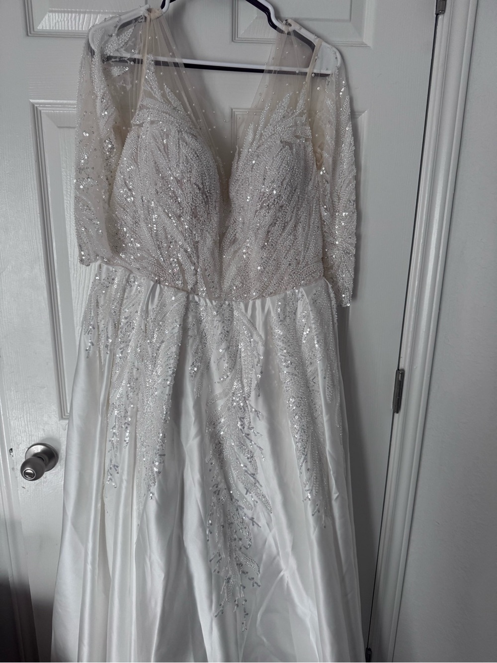 Elegant White Sequin A-Line Women’s Dress